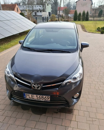 Toyota Verso cena 33000 przebieg: 147000, rok produkcji 2013 z Osieczna małe 29